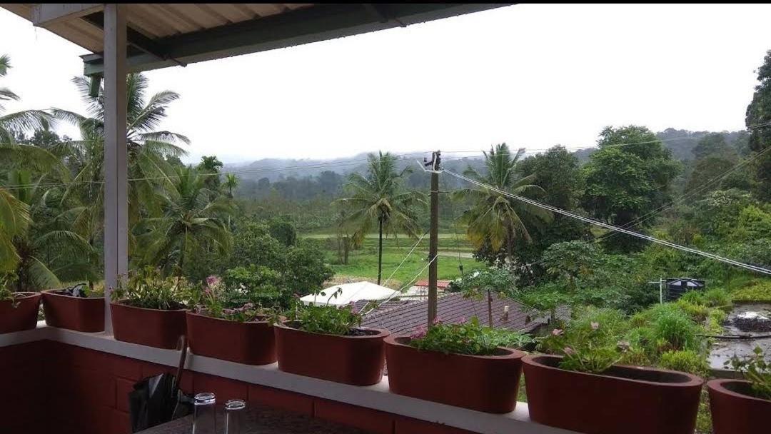 Camp Coorg Lejlighed Madikeri Eksteriør billede